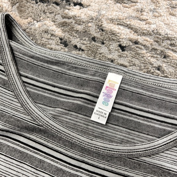 LuLaRoe Julia Fitted Midi T-Shirt Dress Women Large Gray Striped Knit Round Neck - Picture 2 of 7